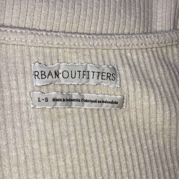 URBAN OUTFITTERS Crop Top Square Neck Cap Sleeves Ribbed Cream Womens Large - Picture 6 of 10